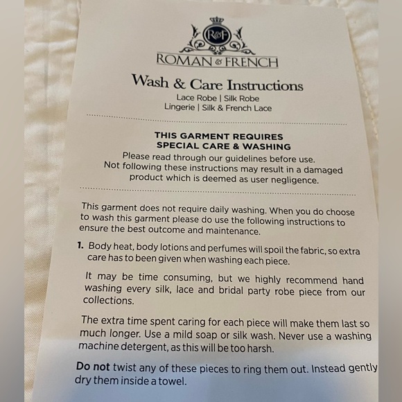 Size 12 ANASTASIA BRIDAL LACE ROBE WITH LONG TRAIN - NEVER WORN - Picture 13 of 17